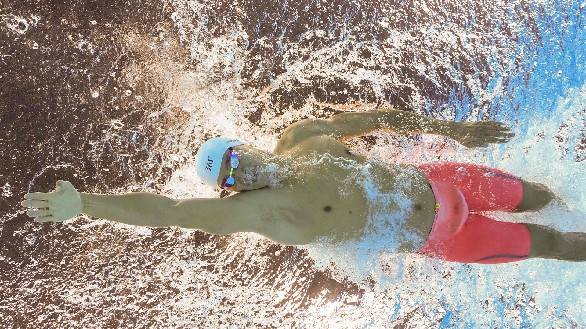 开云体育h5-世界篮球日：NBA带动全世界热爱篮球的潮流，播放篮球世界