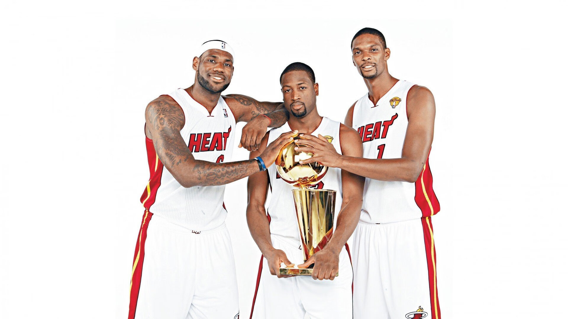 史上最“炸裂”的灌篮瞬间，谁的动作颠覆全场？，灌篮最厉害的球星